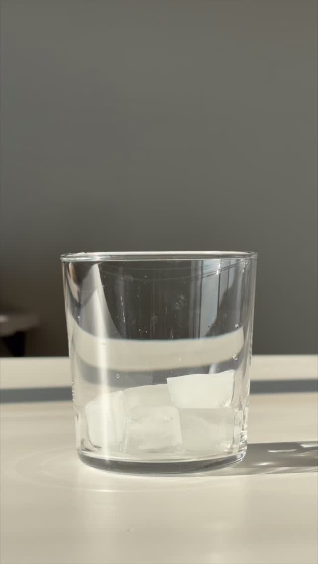 🍵🍬🌞
my go-to morning matcha 

#matchalatte #oatly #icedmatcha