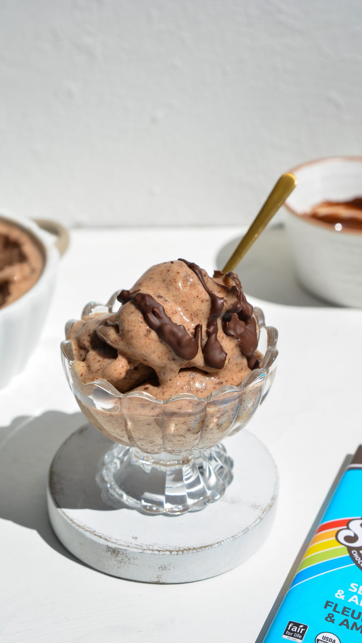Craving a frozen sweet treat on a hot summer day? Make a batch of Salted Chocolate Almond Nice Cream using @Zazubean’s SALTRY dark chocolate bar 🍨🍫☀️

You only need 3 ingredients to make this deliciously creamy dairy-free nice cream with no added sugars or fillers. The OG way for homemade ice cream! 

Makes: 4 servings

Ingredients:
*4 medium ripe bananas, chopped
*1 SALTRY bar, chopped and divided 
*Creamy non-dairy milk 

Directions:
1. Freeze the banana chunks in a ziplock bag.
2. In a high-power blender, blend the frozen banana chunks with half of the chopped SALTRY and a splash or two of non-dairy milk, and hot water if needed, until smooth. If your blender is small (like mine), blend in two batches. 
3. Serve with a drizzle of the remaining SALTRY, melted, and your favourite ice cream toppings!

What will you top your nice cream with? Share your creations and tag us @foodbylingling and @Zazubean! 😋

-LL🤍
#Zazubean #veganchocolate #nicecream #chocolatedessert #dairyfreedessert