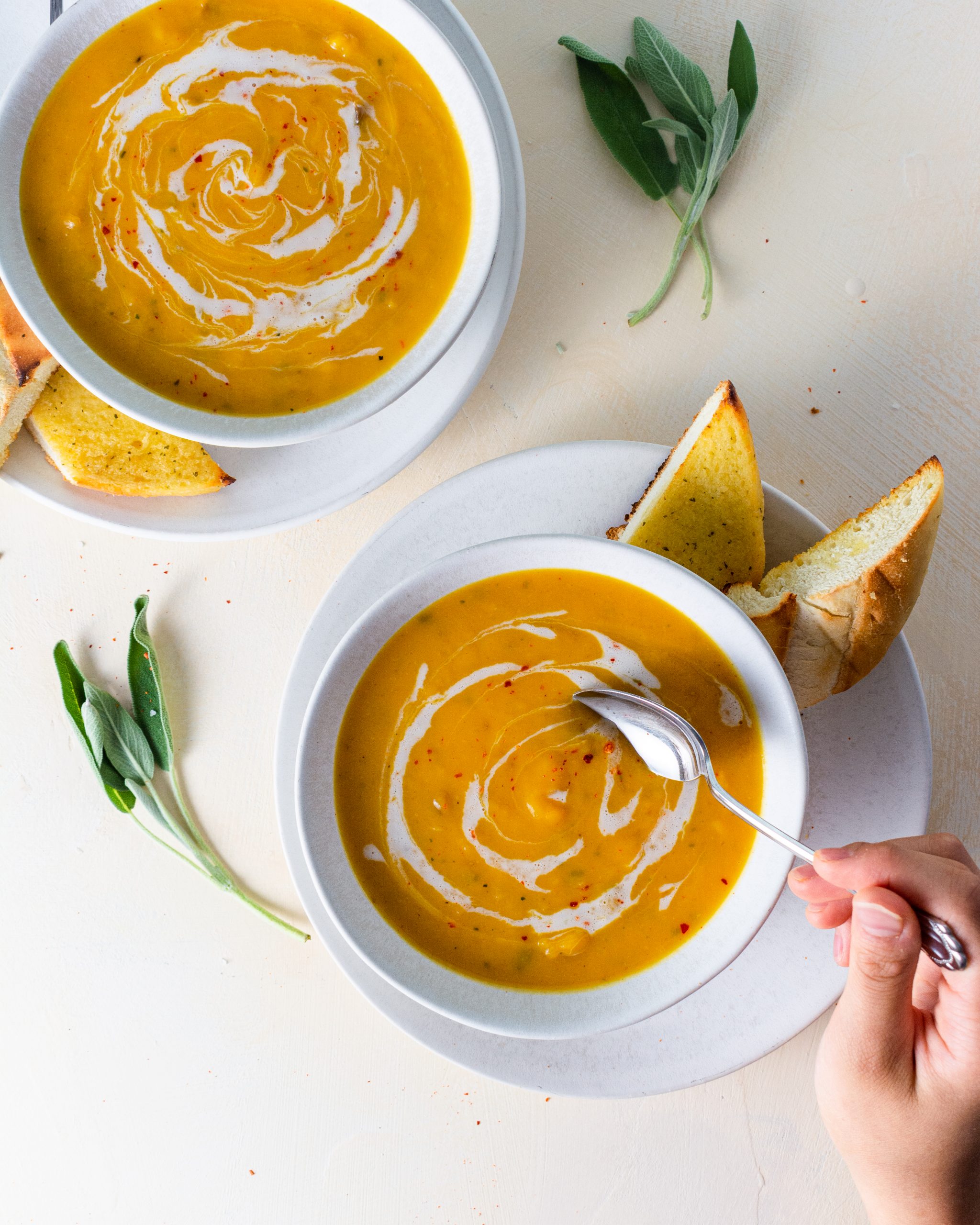 Roasted Butternut Squash Soup (vegan) • foodbylingling